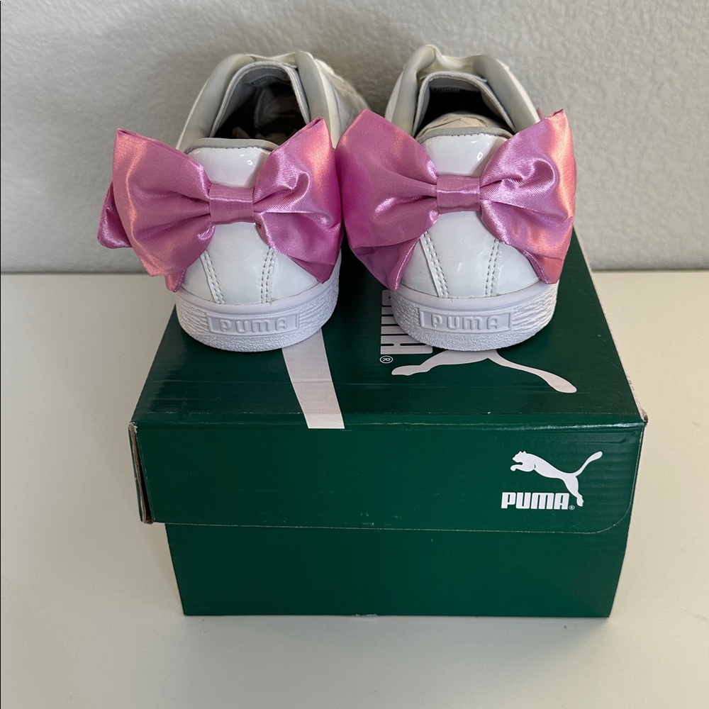 Puma Basket Low Varsity Bow Shoes Patent Leather White Orchid Gray Junior Size 5